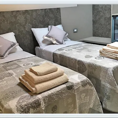 Lanterna Room&breakfast * Carpi