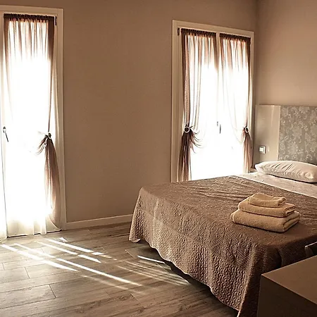 Lanterna Room&breakfast ベッド・アンド・ブレックファスト