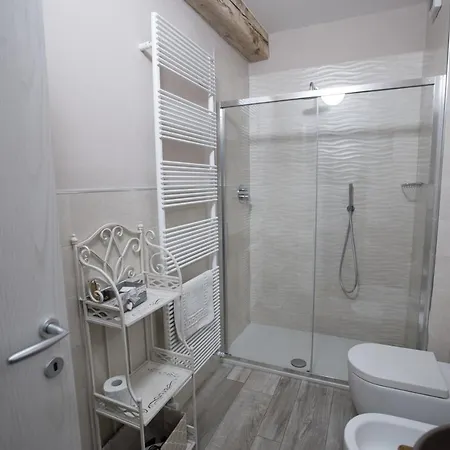 Lanterna Room&breakfast 4*